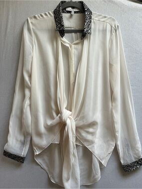 Robert Rodriguez 100% Silk Tie Front Blouse Contrast Collar Size 6